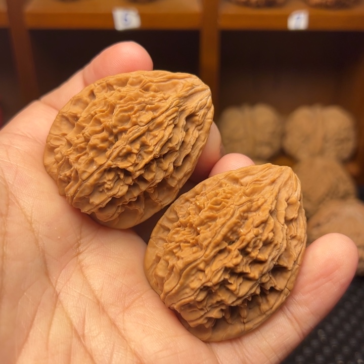 桃核把件鸭嘴全品39尺