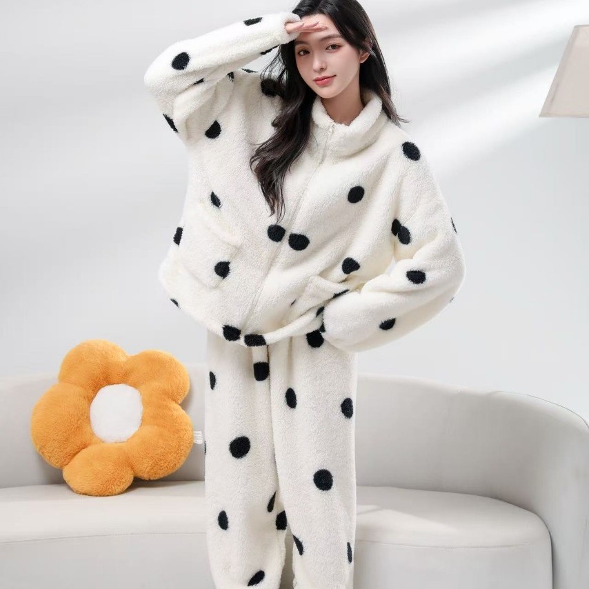 新款睡衣套装少女爆款冬季甜美拉链高领休闲长毛双面绒加厚家居服