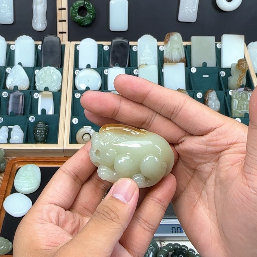 和田玉挂件未镶嵌