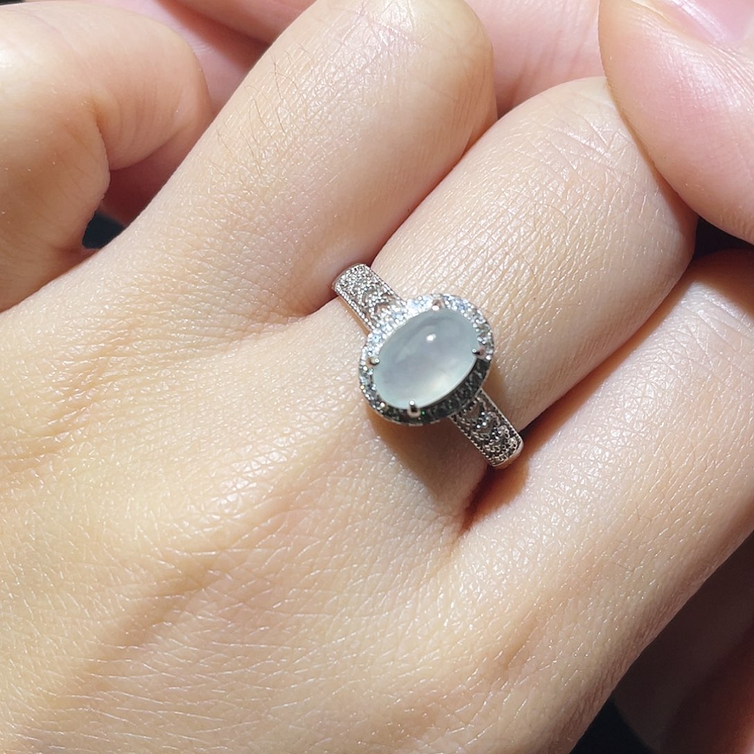 翡翠未镶嵌戒指戒指