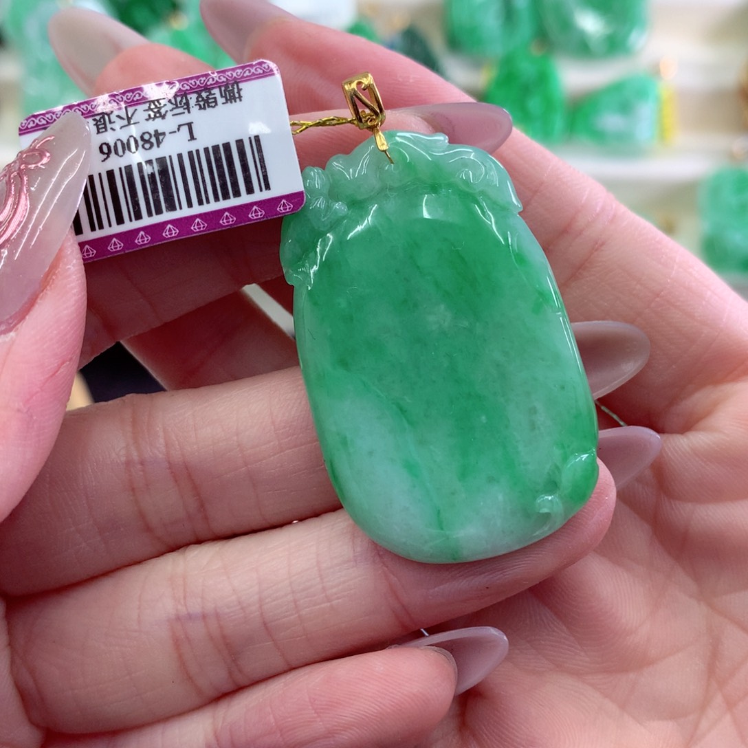 翡翠吊坠(不含链)18K金镶嵌