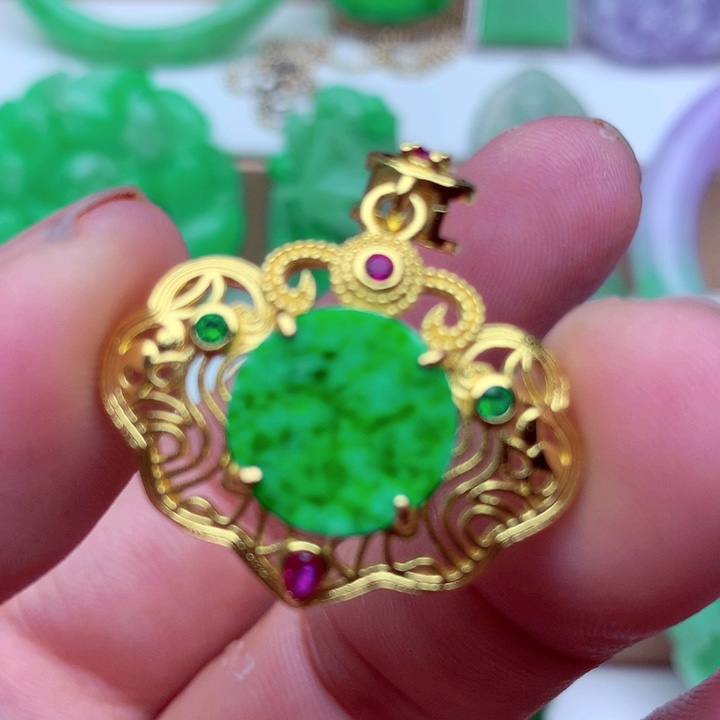 翡翠未镶嵌吊坠(不含链)