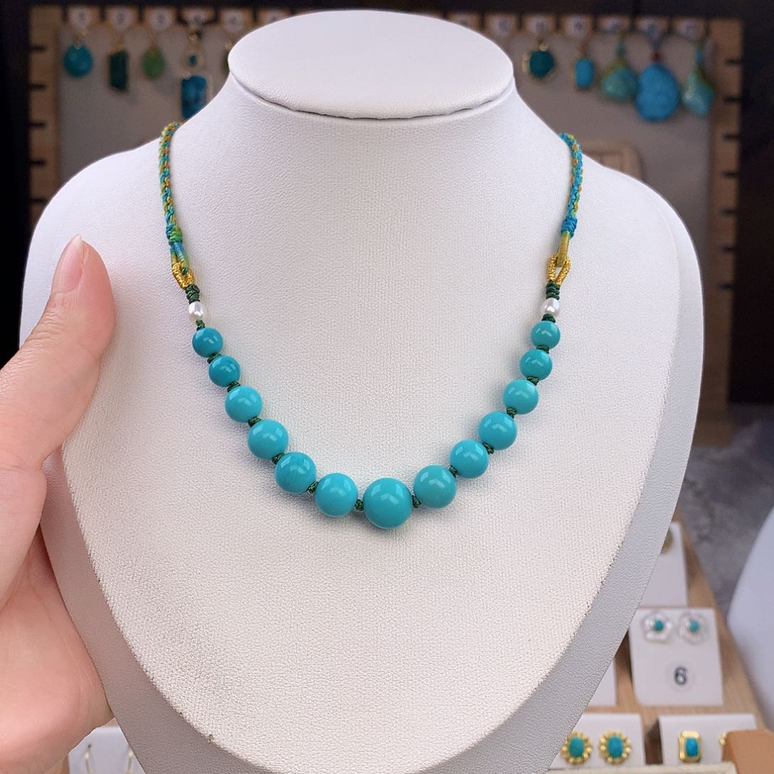 绿松石未镶嵌颈饰