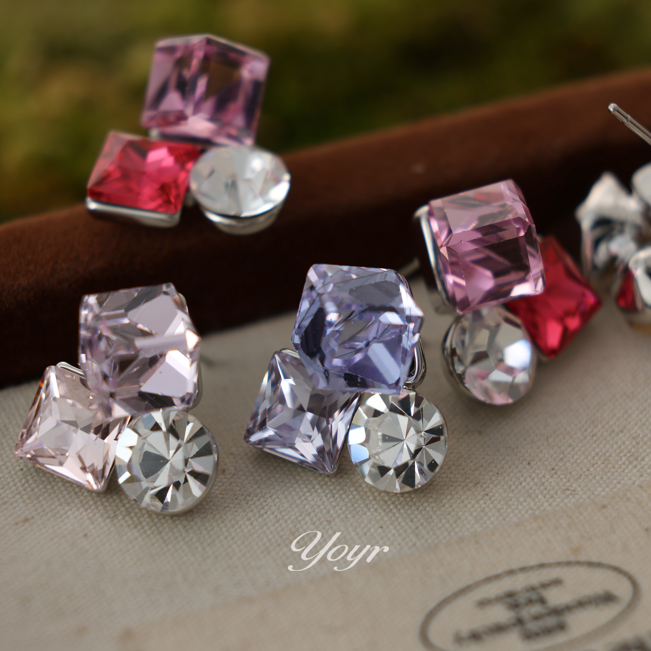 YOYR 黄铜耳饰 梦幻锆石三钻耳钉气质轻奢小众炫彩精致时尚耳环女