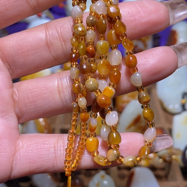 和田玉颈饰未镶嵌