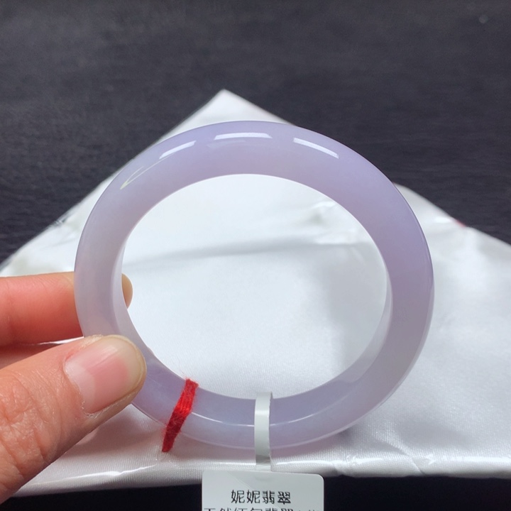 翡翠手镯未镶嵌53圈