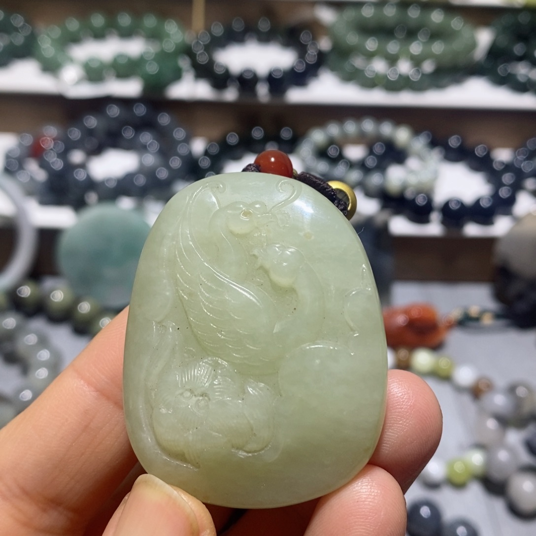 和田玉颈饰未镶嵌