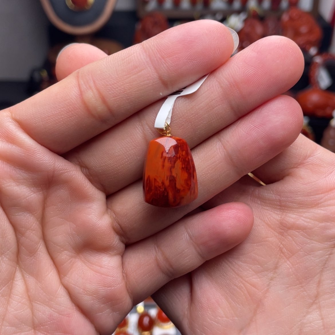 【闪购商品】18K金镶嵌火焰纹无事牌南红玛瑙