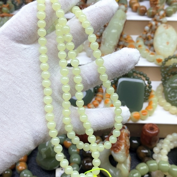 透闪石质玉链未镶嵌