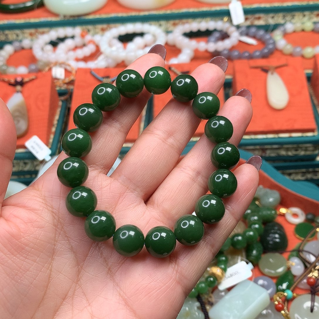 和田玉未镶嵌手串