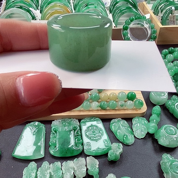 石英质玉未镶嵌戒圈