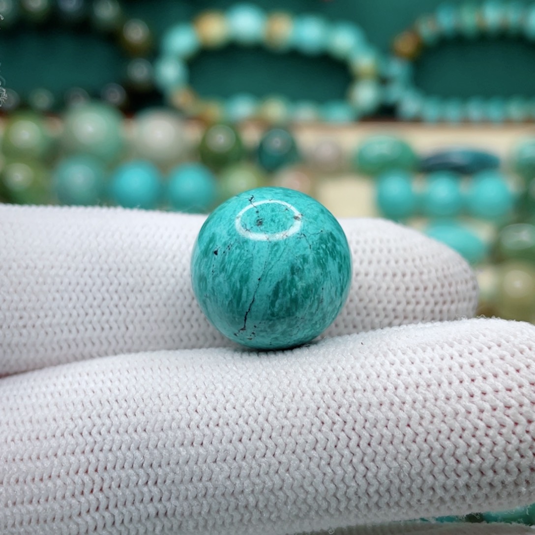 绿松石未镶嵌颈饰