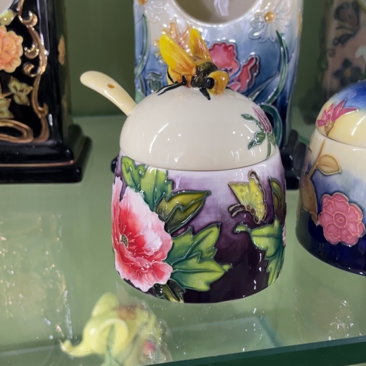 陶牡丹花陶瓷一个罐一个