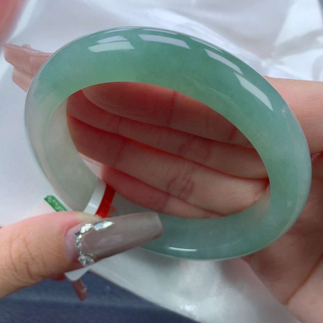 翡翠手镯未镶嵌56.4正圈