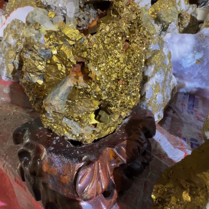 用***8金属哦咯哦哦哦哦哦哦哦