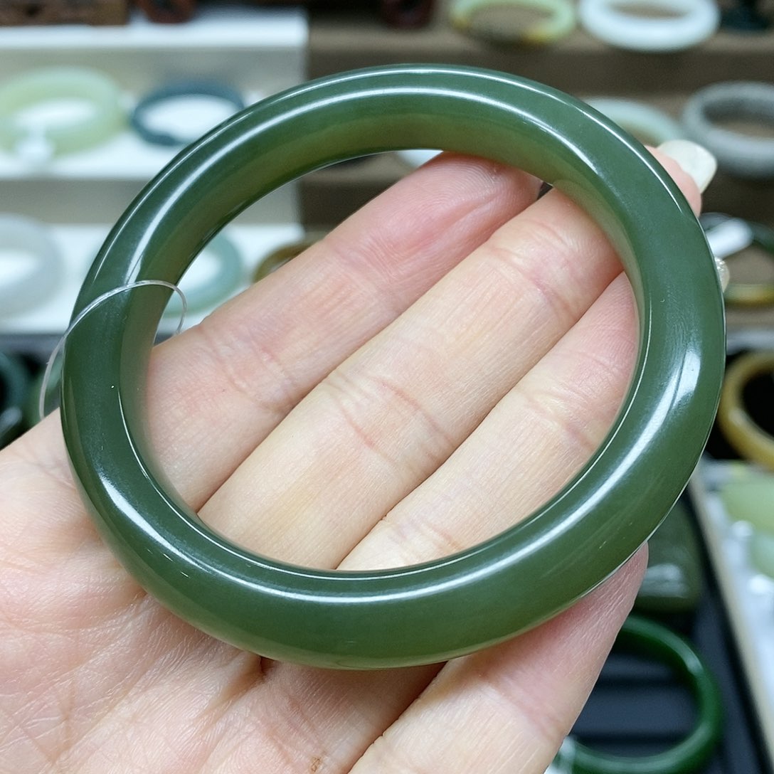 【闪购商品】和田玉手镯未镶嵌