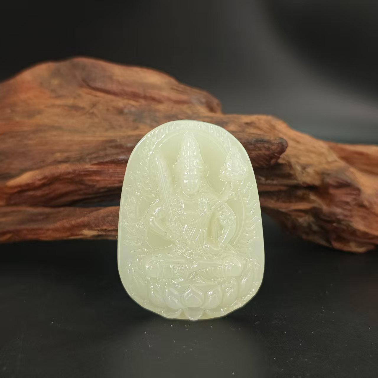 Q和田玉虚空藏菩萨吊坠1532