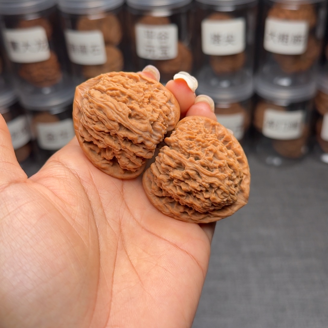 萌***六把件文玩核桃三角南疆