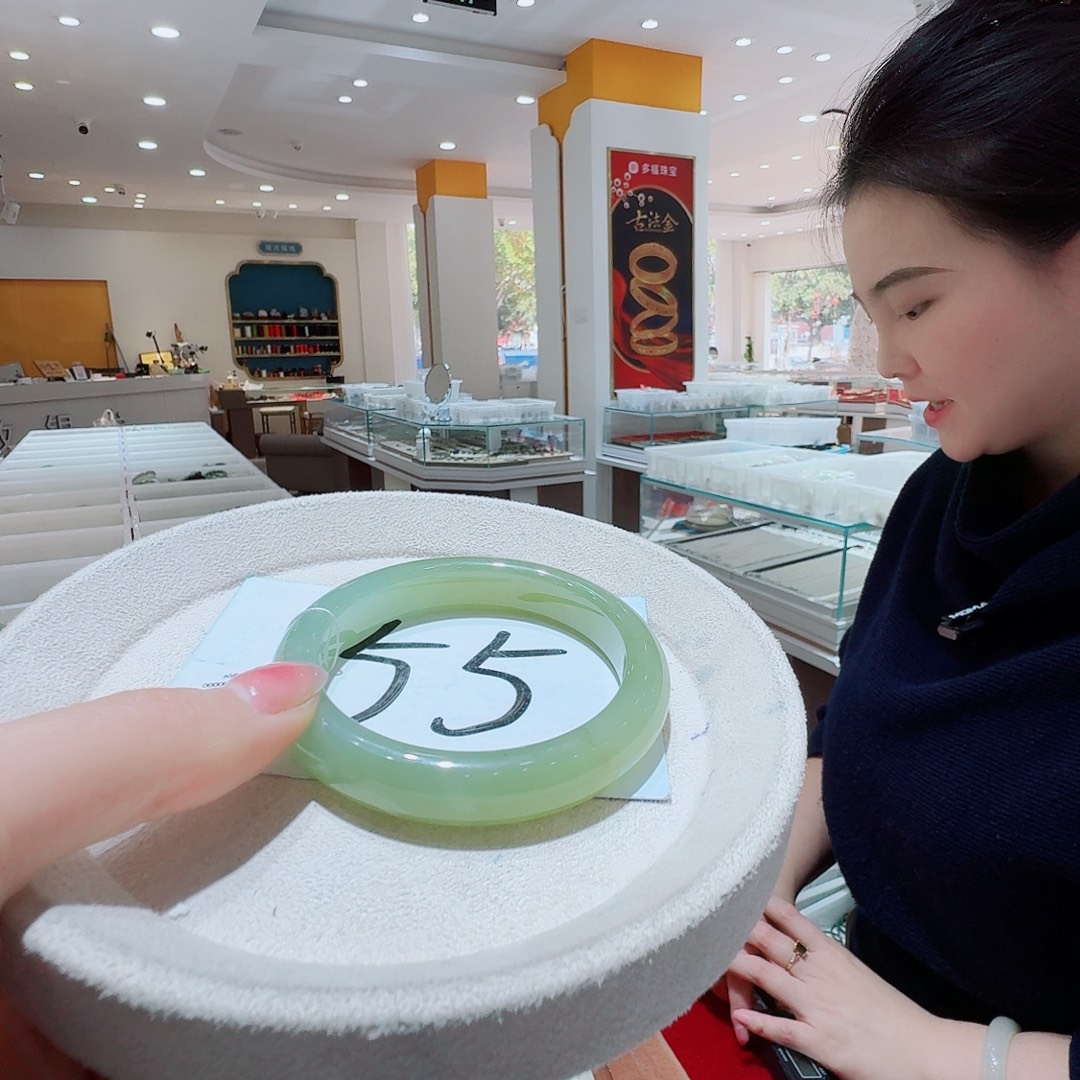 和田玉未镶嵌手镯208