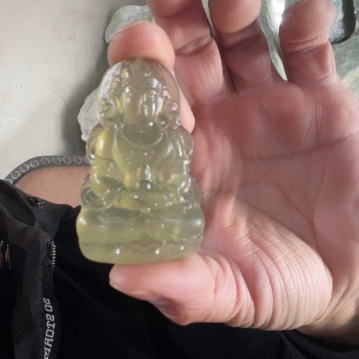 蛇纹石玉未镶嵌珠宝奇石