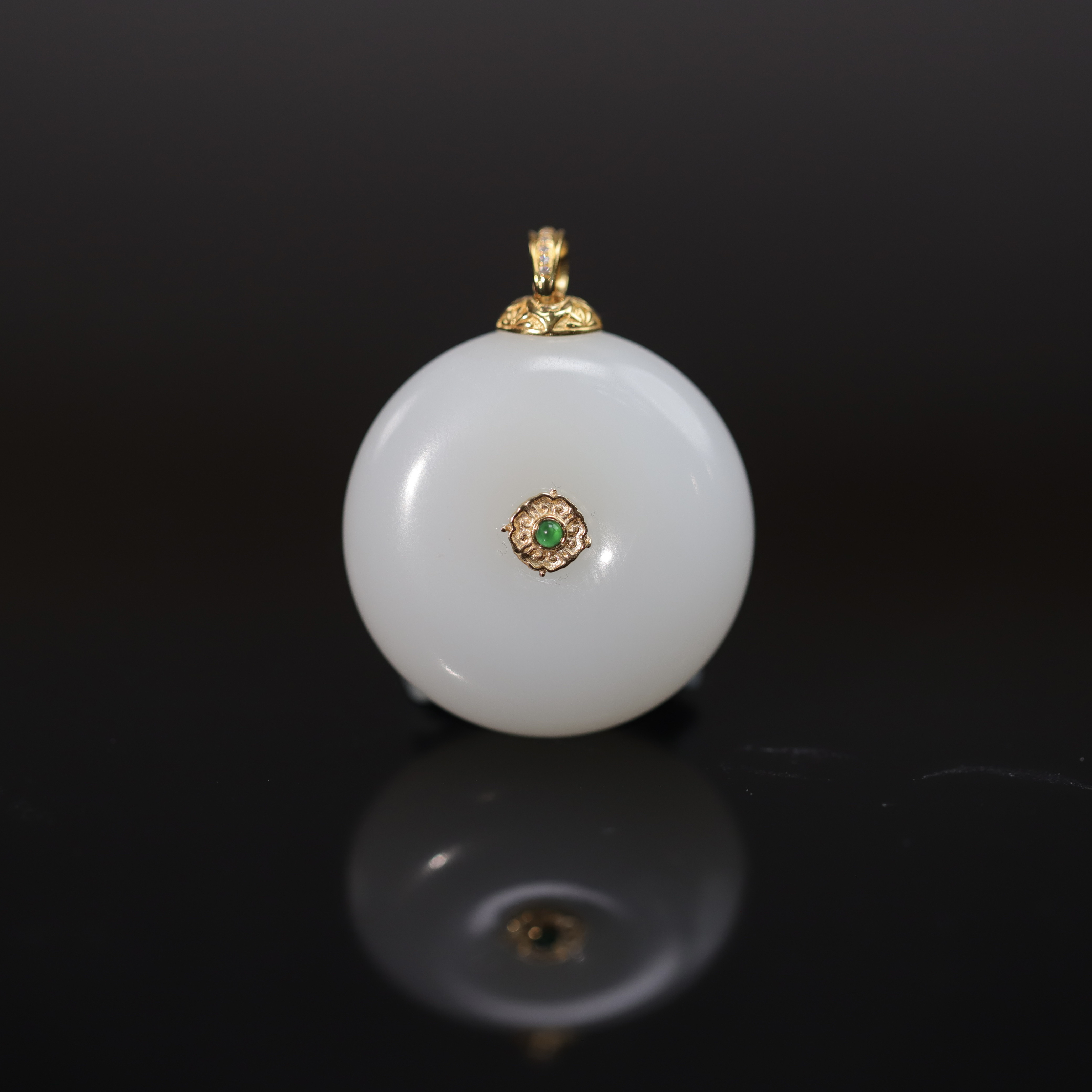 新疆和田玉18K金平安扣吊坠简约大方精致时尚百搭气质女款挂坠