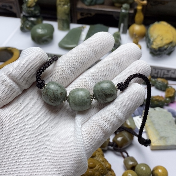 岫岩河磨玉（透闪石质玉）手把未镶嵌