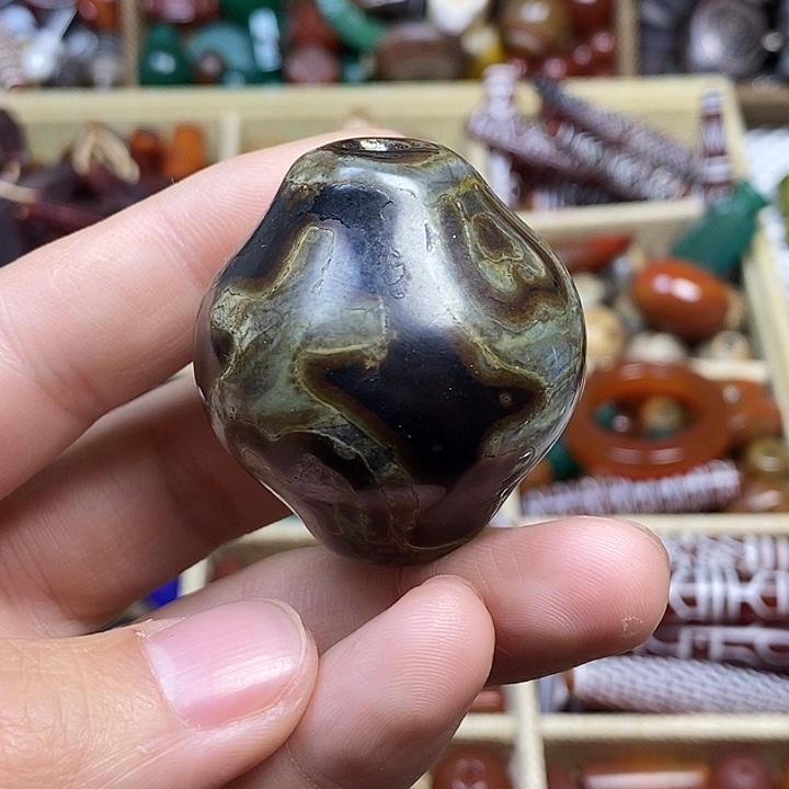 未镶嵌颈饰玛瑙/玉髓