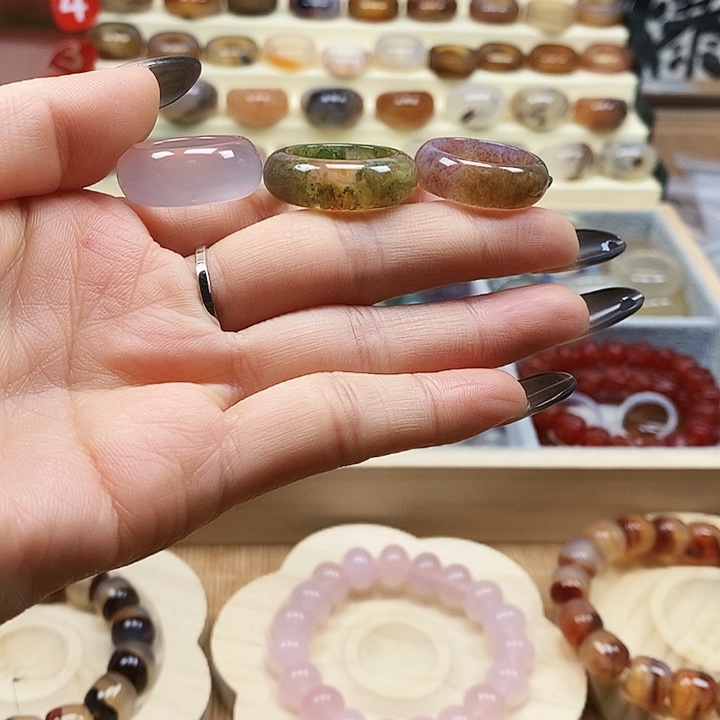 哈***哈玛瑙/玉髓未镶嵌戒指