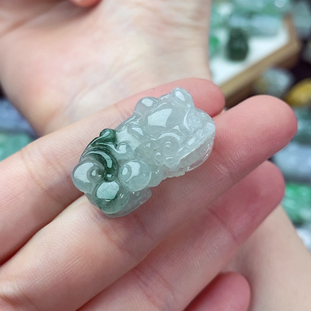 翡翠未镶嵌颈饰天然