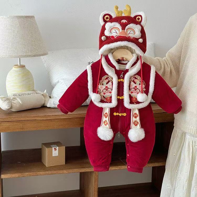 J冬季新款婴幼儿中国红拜年服加棉加厚外出爬爬服万事兴龙棉哈衣