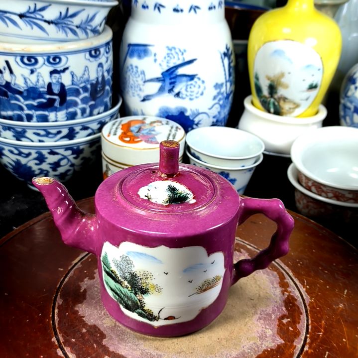 摆件全手工制作的瓷器