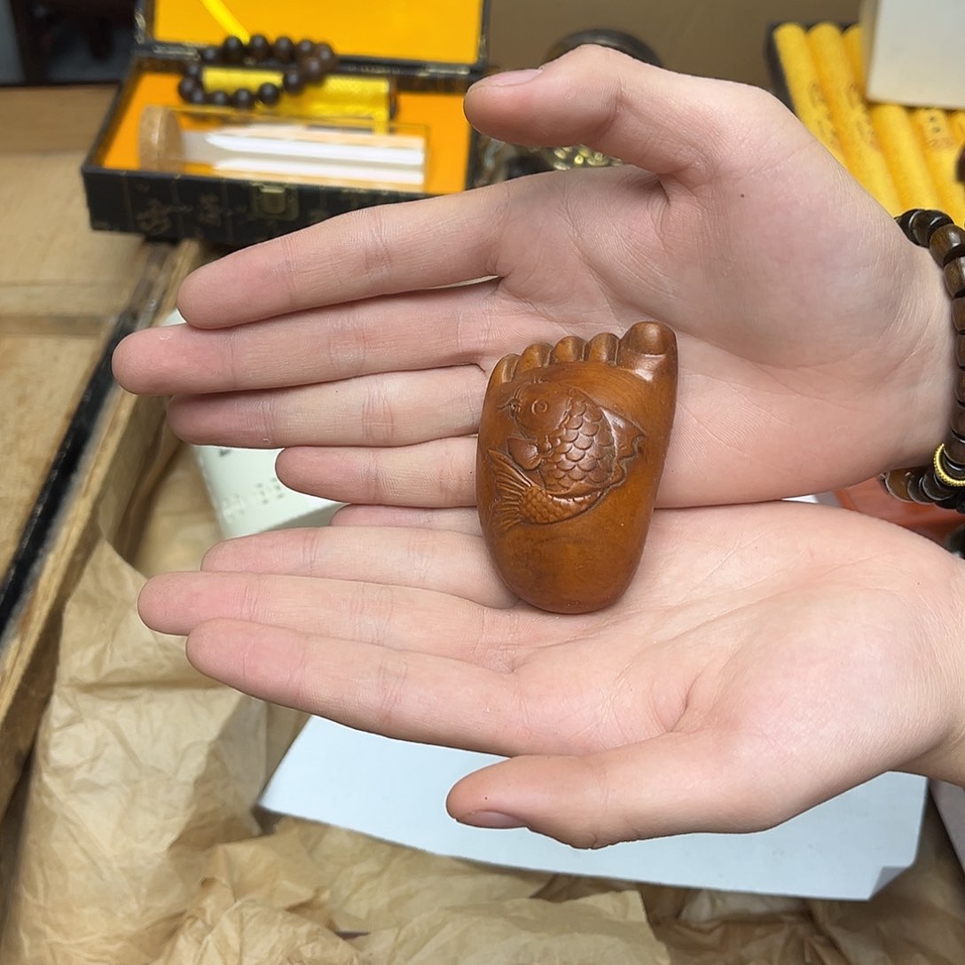 大叶紫檀（黑酸枝木类）