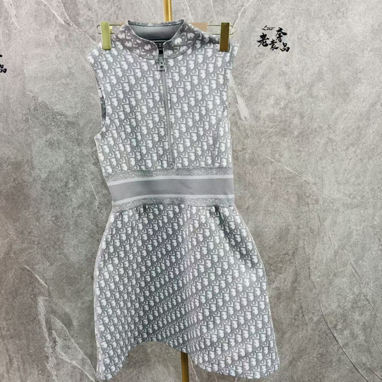 99新 DIOR/迪奥 海囤J/迪奥/裙子/40码/pe111721