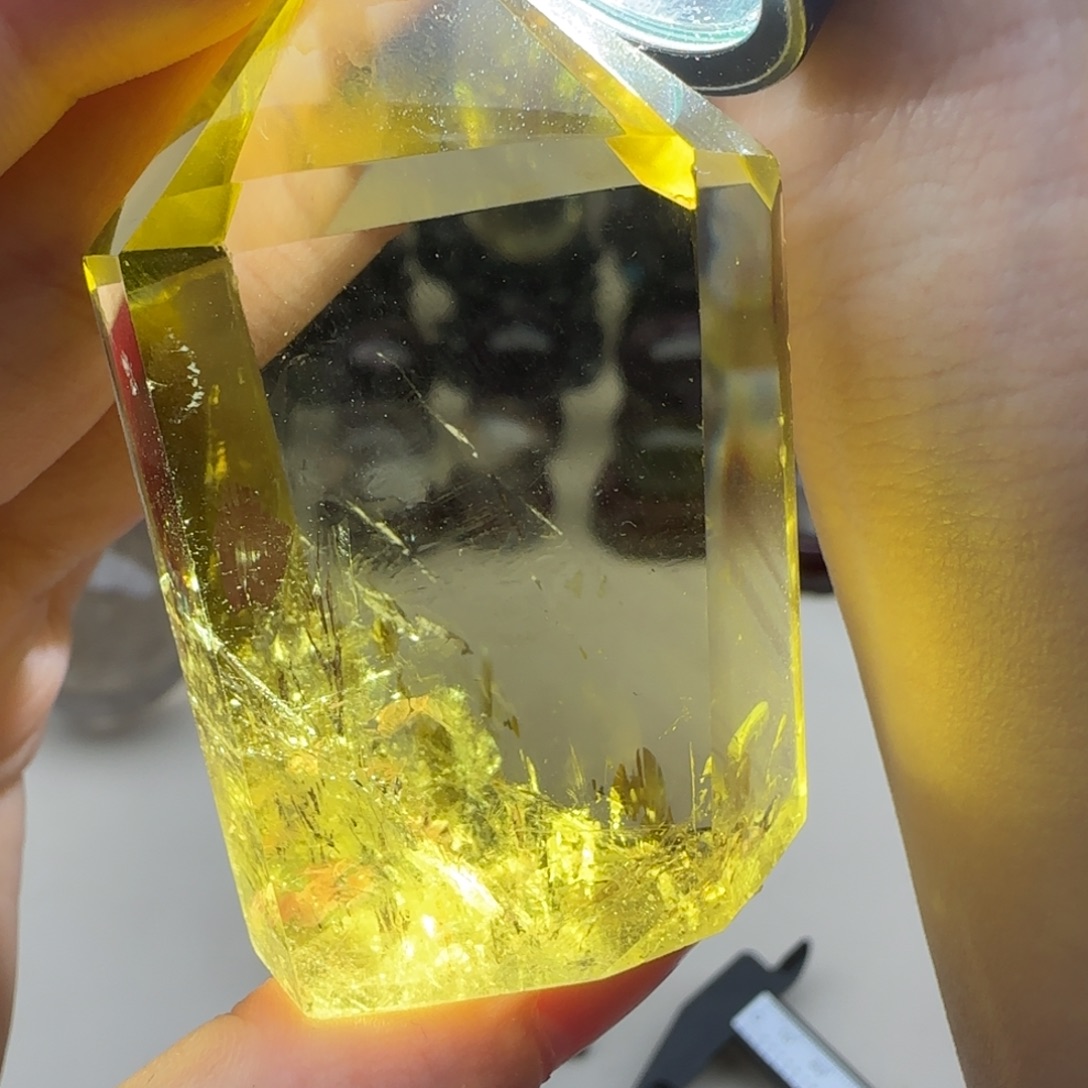 水晶未镶嵌摆件a119