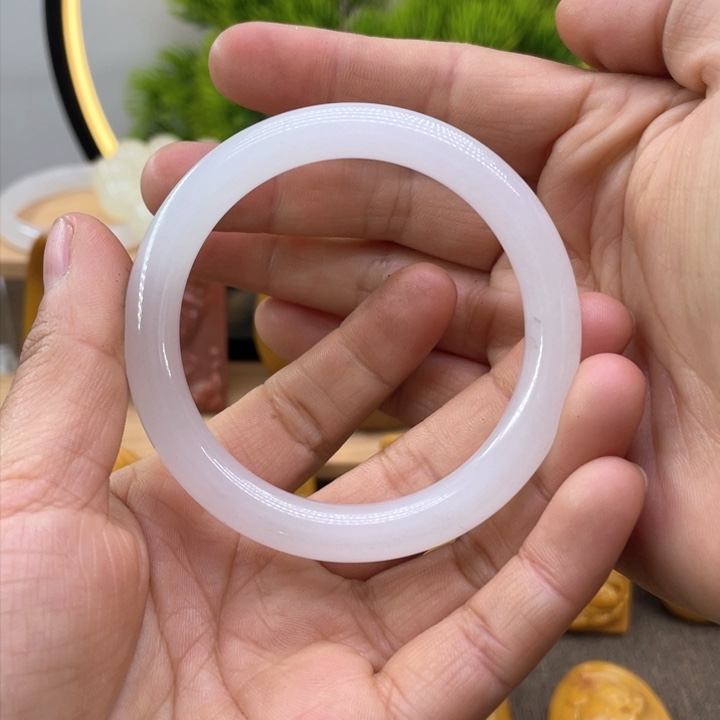 石英质玉手镯5.4+未镶嵌