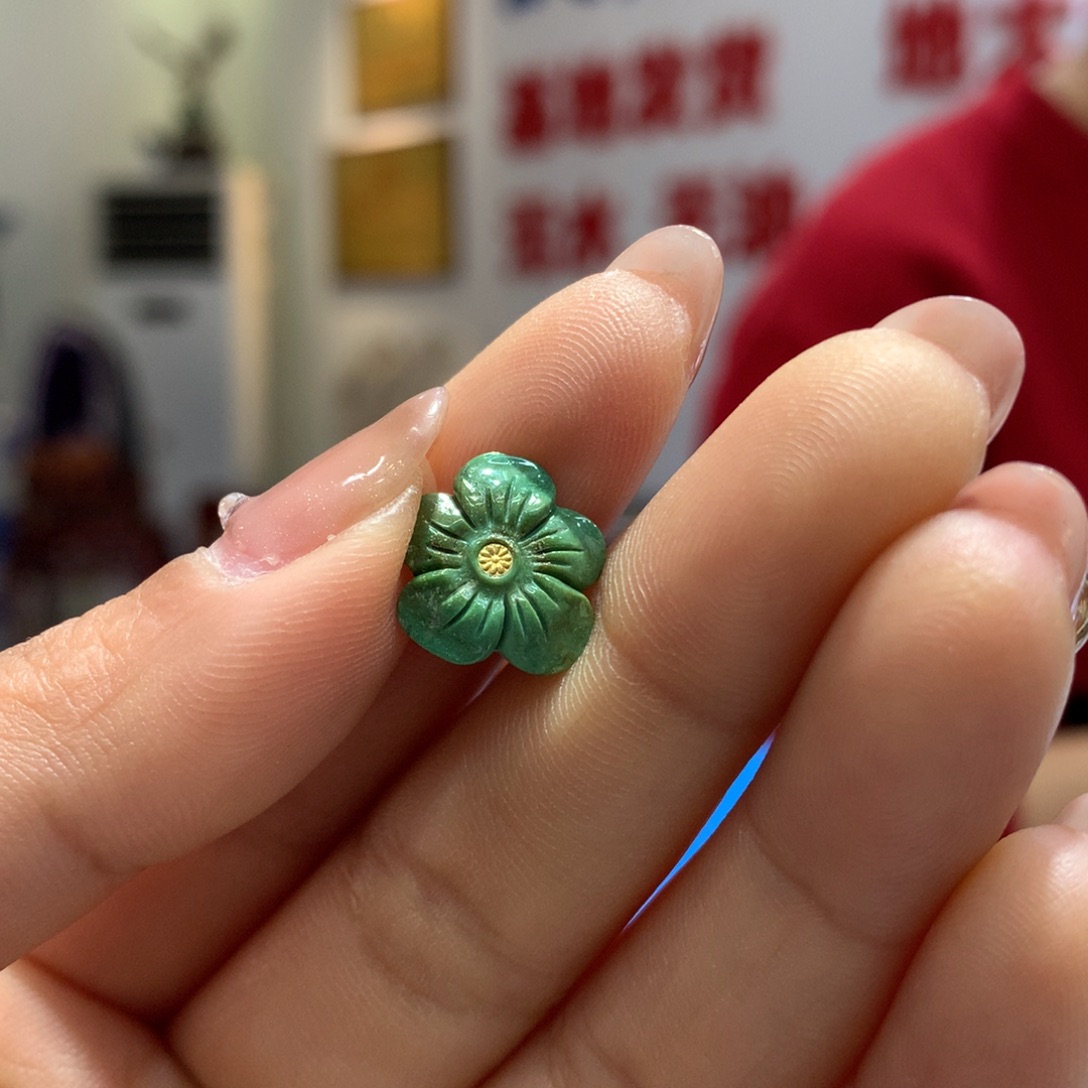 绿松石配饰未镶嵌