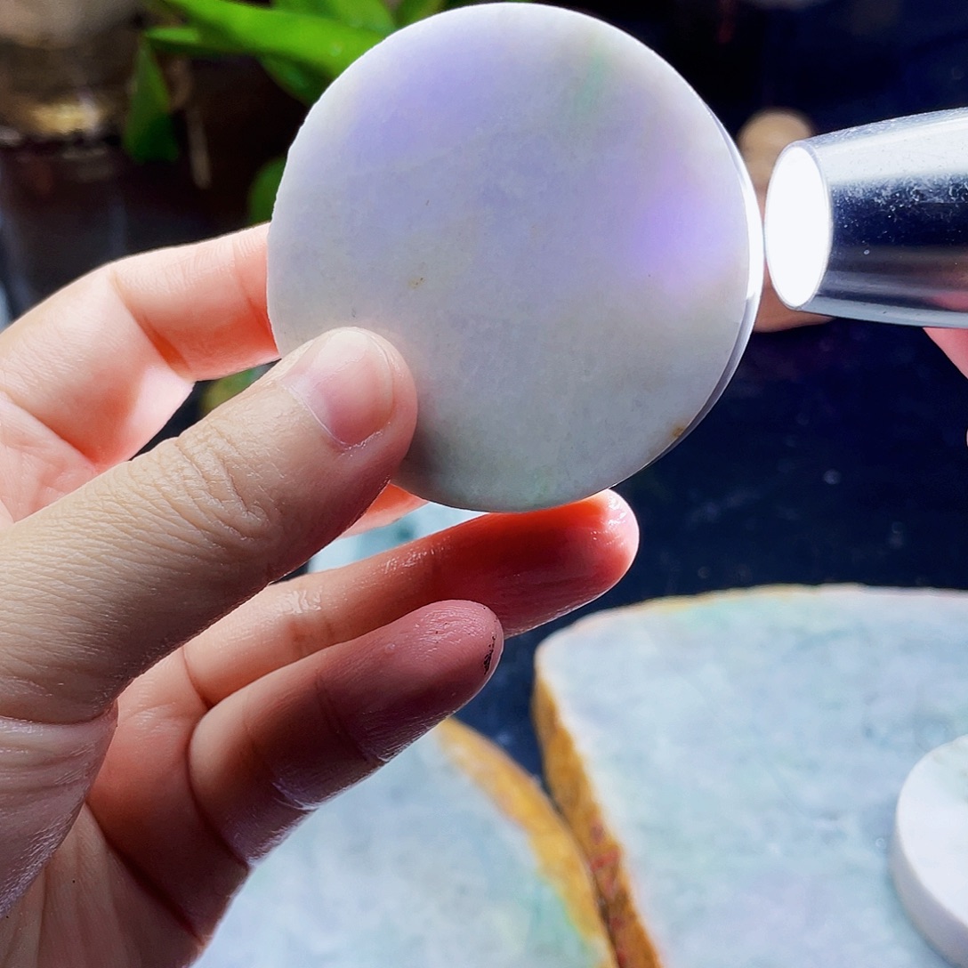 翡翠未镶嵌颈饰毛料30