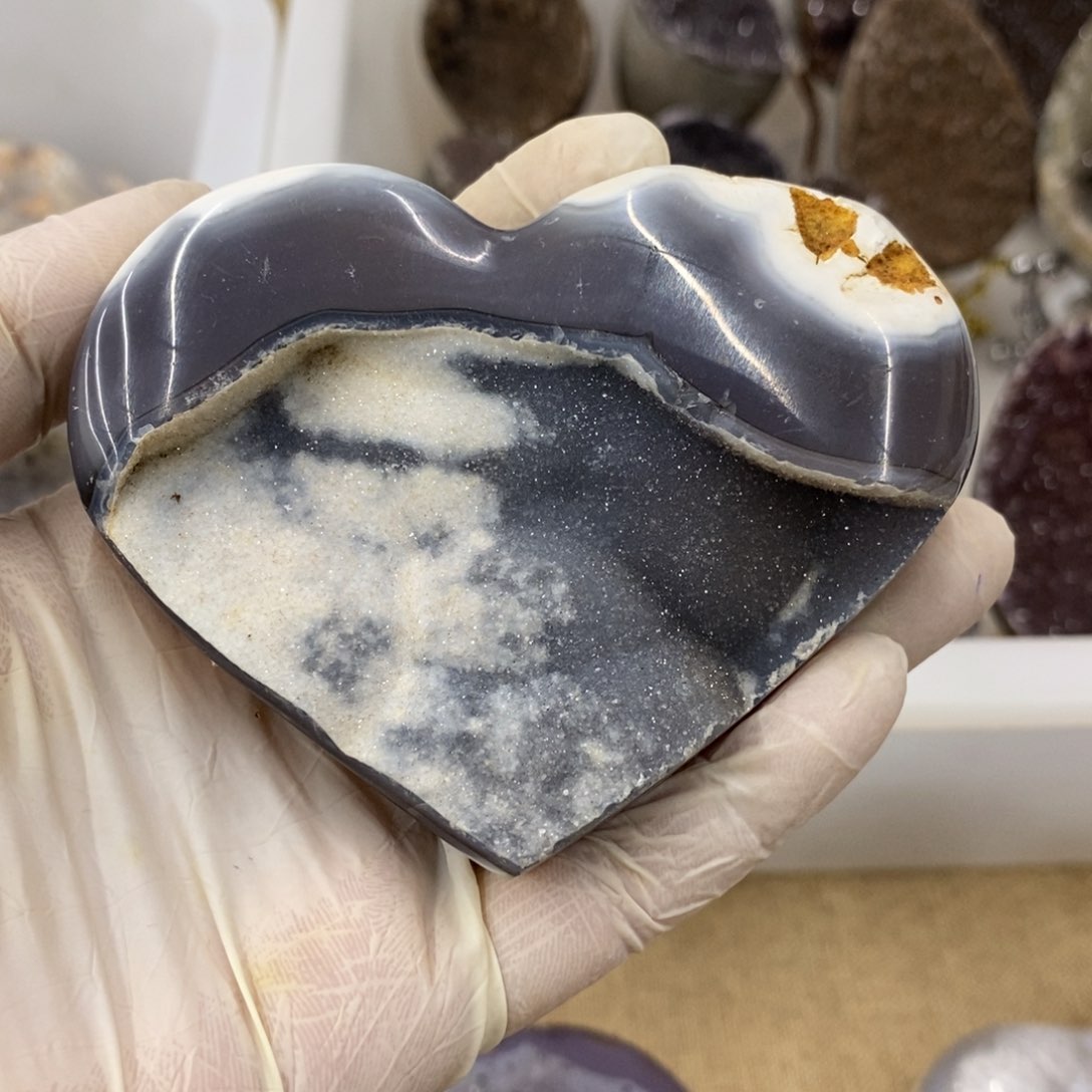 水晶特价二处矿坑不退换未镶嵌