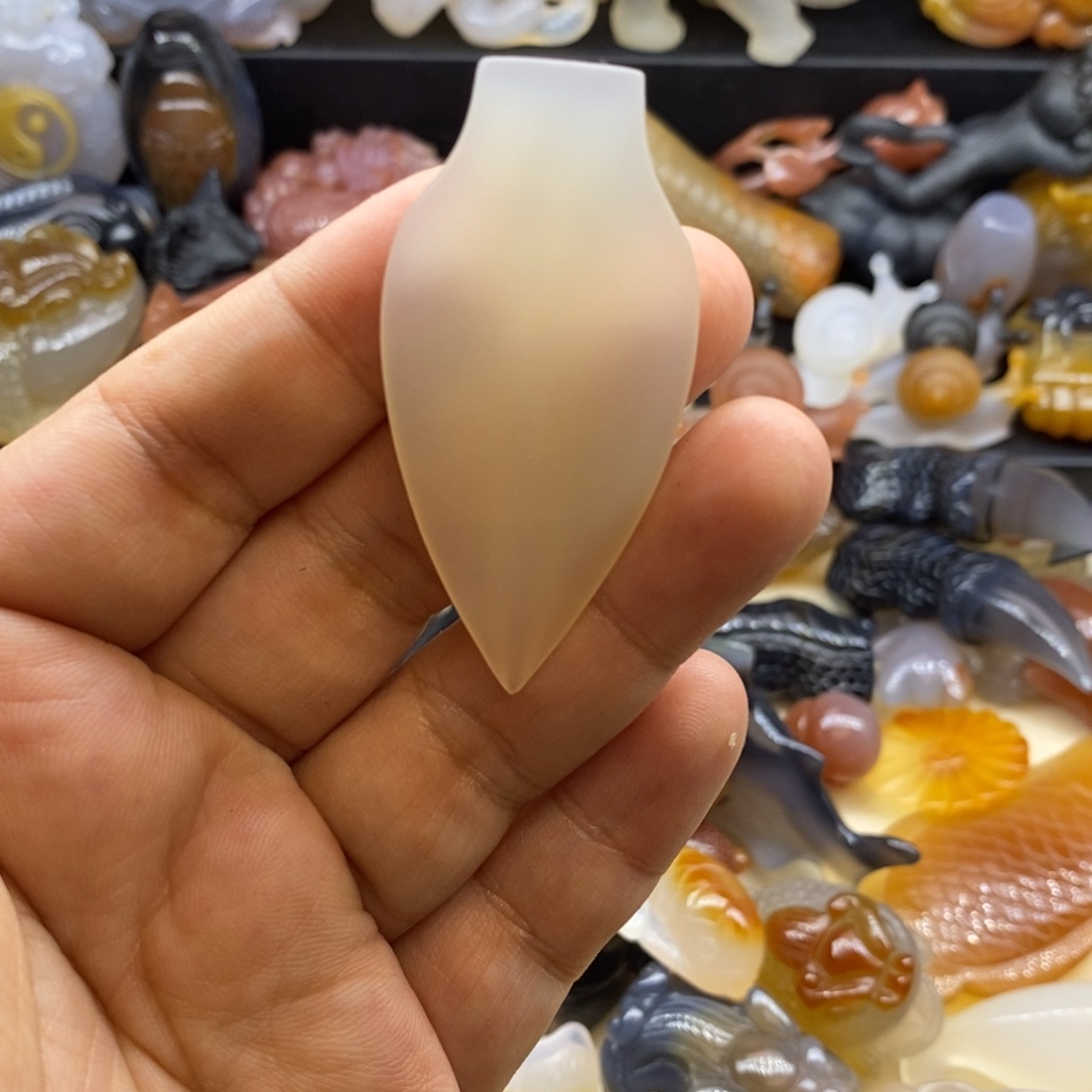 玛瑙/玉髓未镶嵌摆件手把件利刃