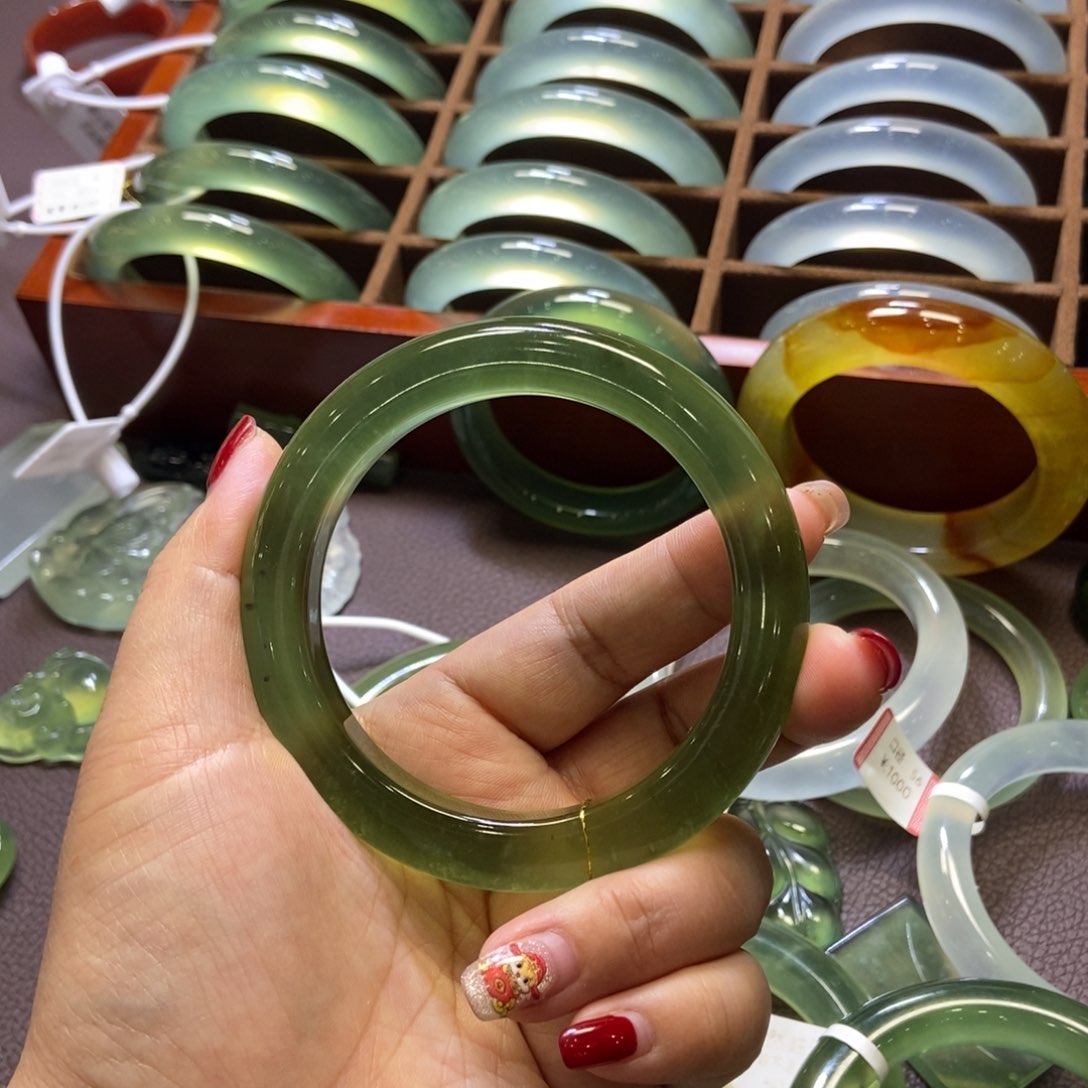 蛇纹石玉手镯59未镶嵌