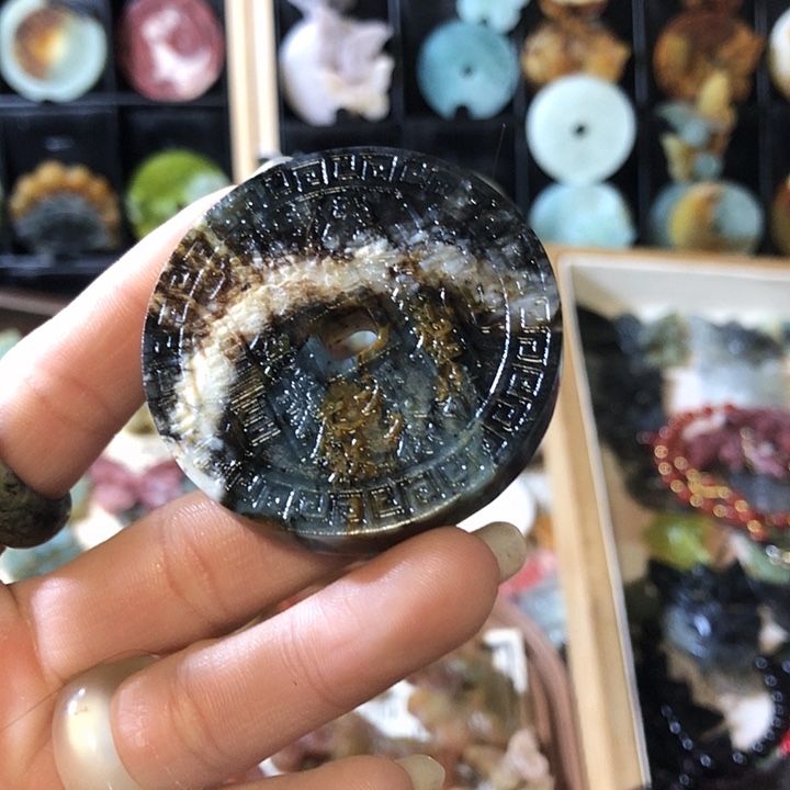 岫玉未镶嵌岫玉挂件