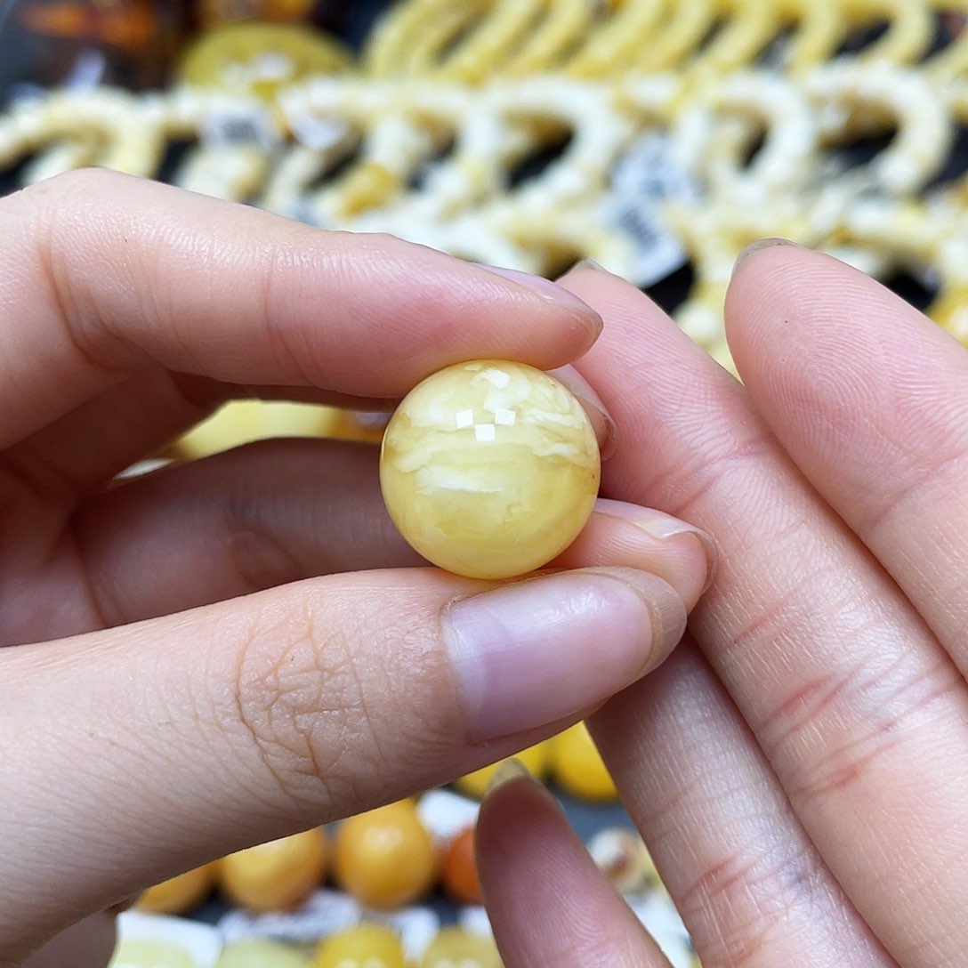 未镶嵌蜜蜡裸石圆珠16.5mm瑕