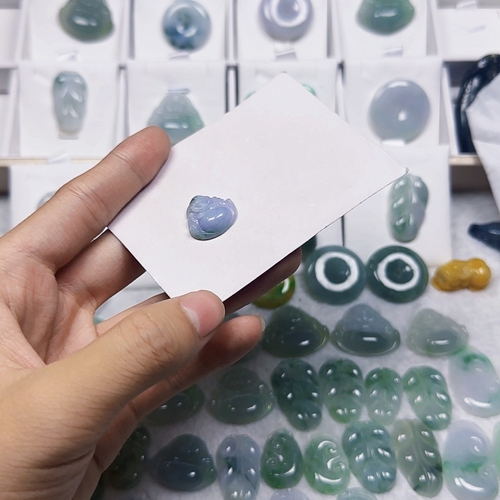 翡翠未镶嵌挂件翡翠