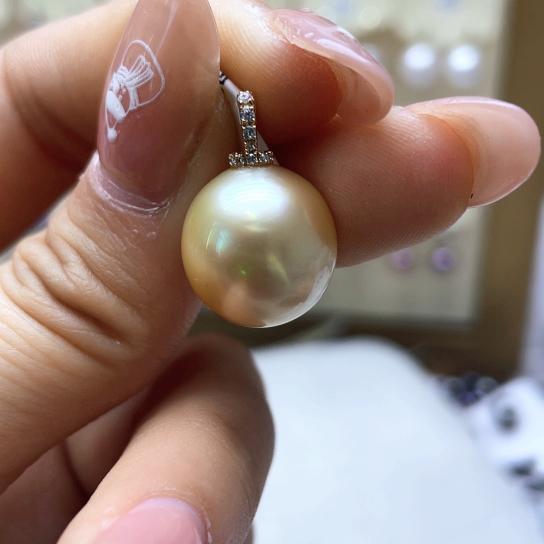 海水珍珠颈饰18K金镶嵌