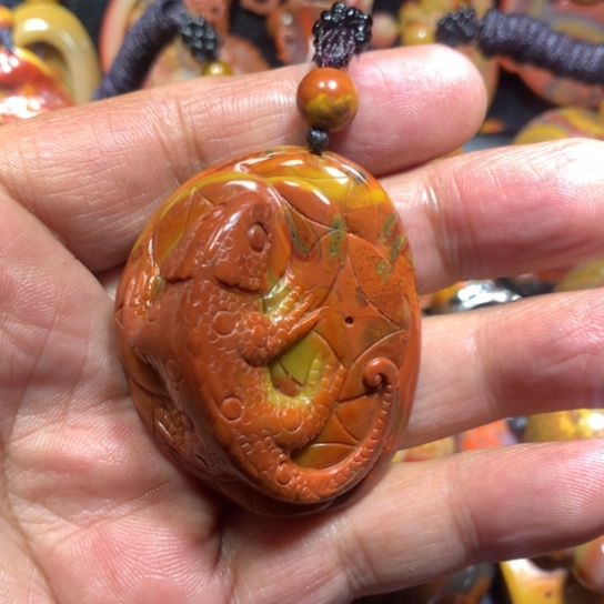 玛瑙/玉髓颈饰未镶嵌