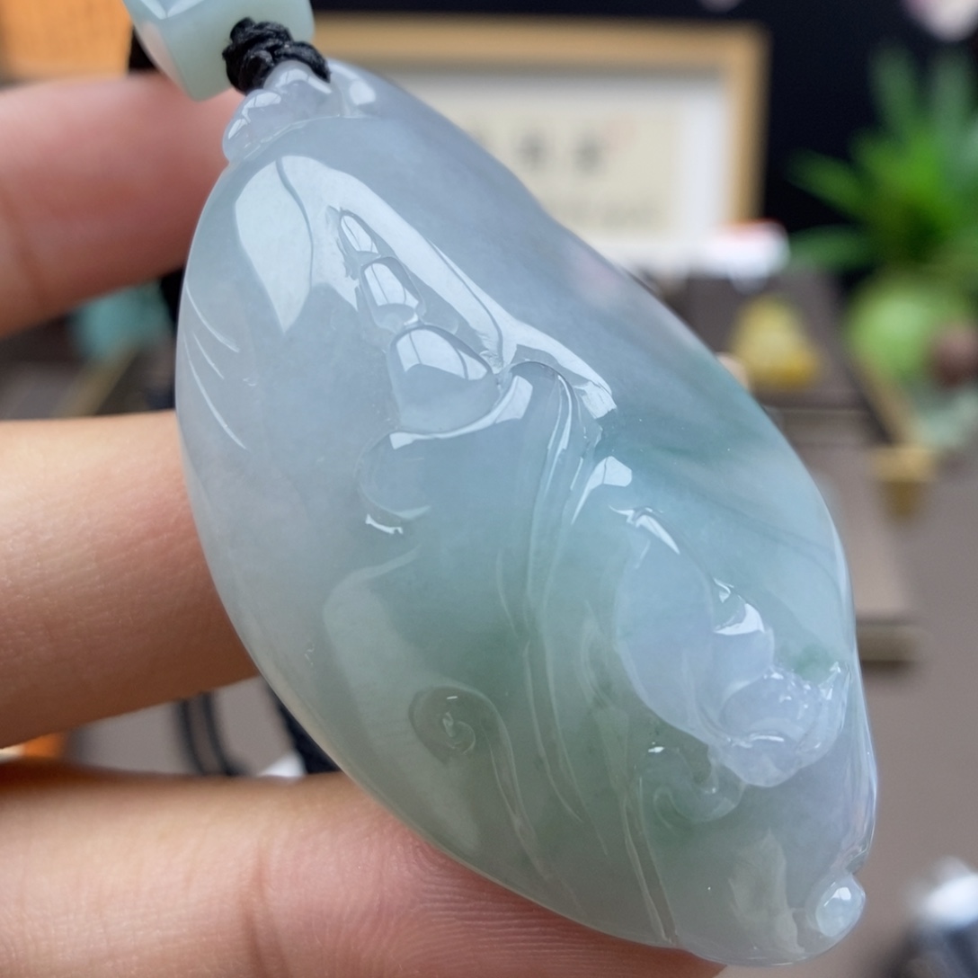 翡翠未镶嵌颈饰吊坠