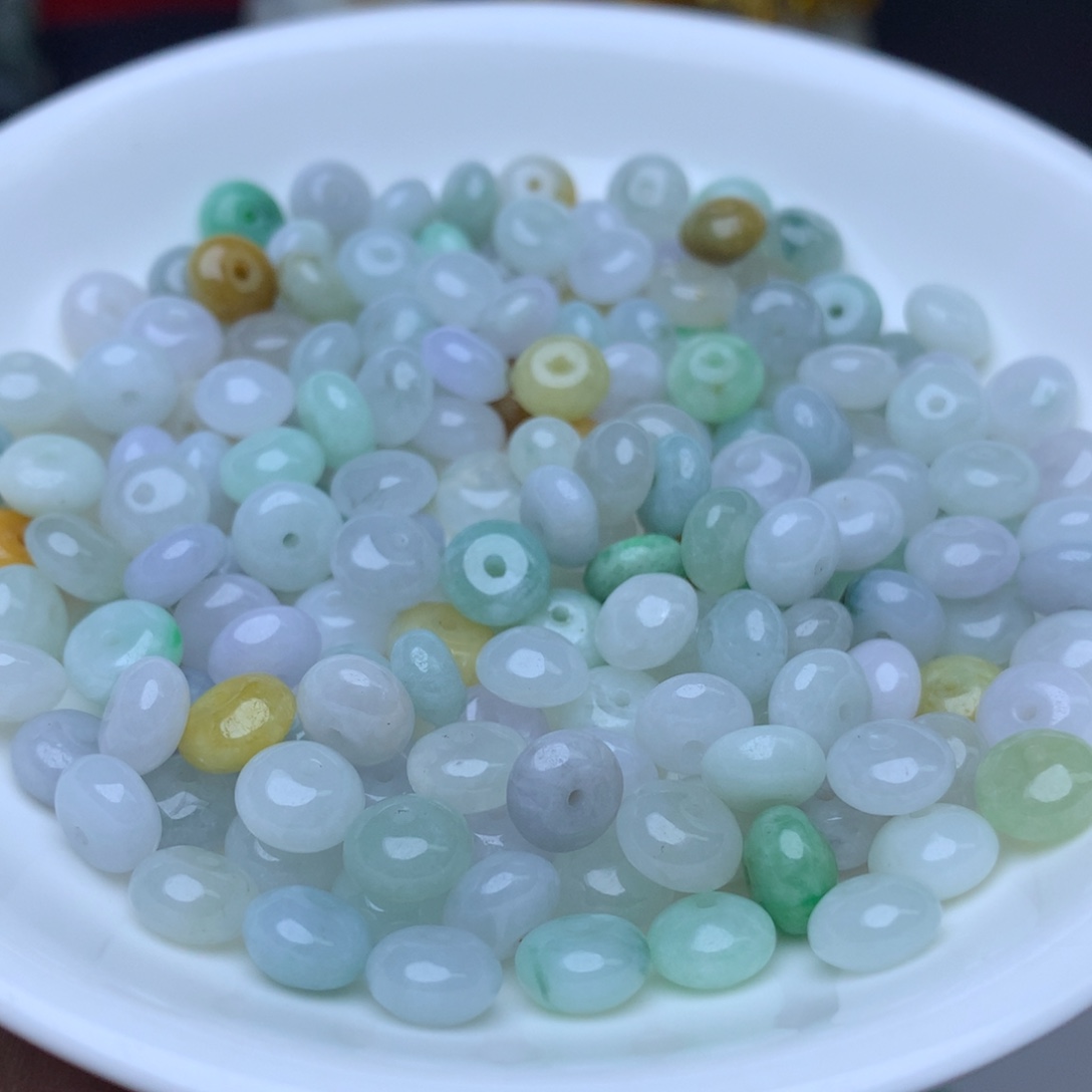 【闪购商品】翡翠手链未镶嵌卡4.3乘7.2冰三彩鼓珠30个