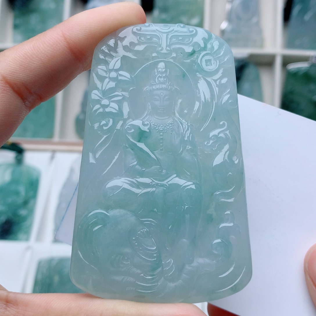 翡翠颈饰未镶嵌普贤