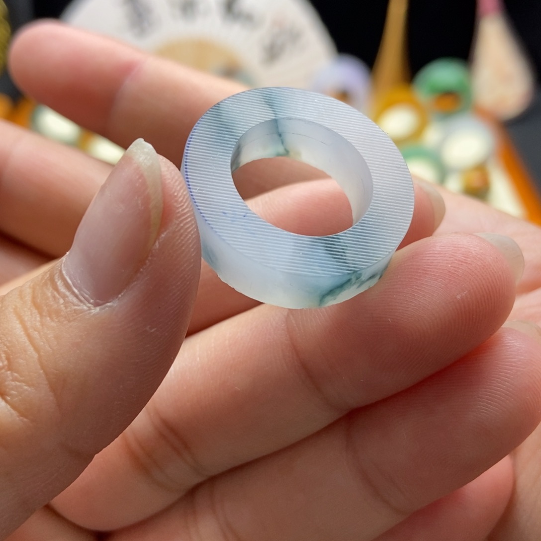 定制翡翠翡翠9-14号有纹裂未镶嵌