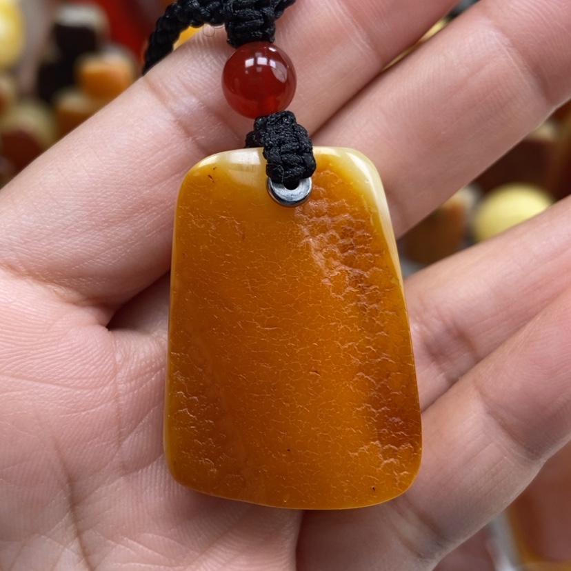 【闪购商品】琥珀颈饰未镶嵌